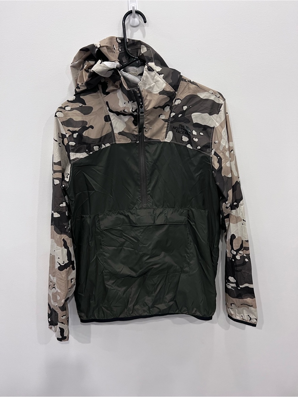 The North Face Boys Packable Windbreaker Anorak Jacket Camo Green Size XL 18/20